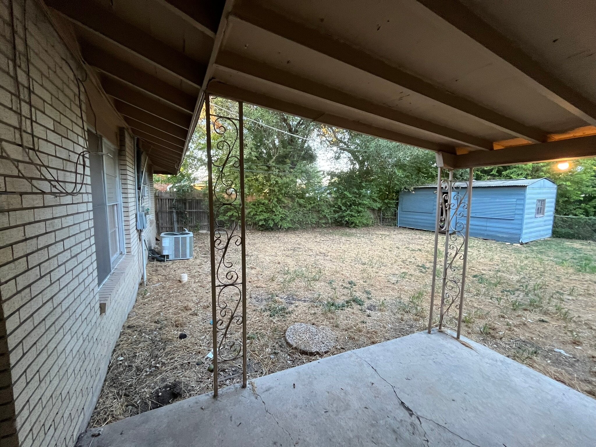 Building Photo - 4534 Waikiki Dr