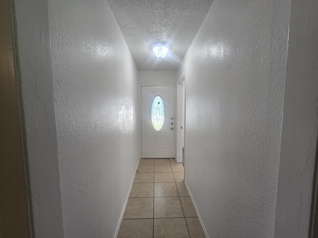 Building Photo - 7518 Hummingbird Ln
