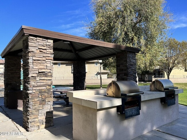 Building Photo - 3943 E Jasper Dr