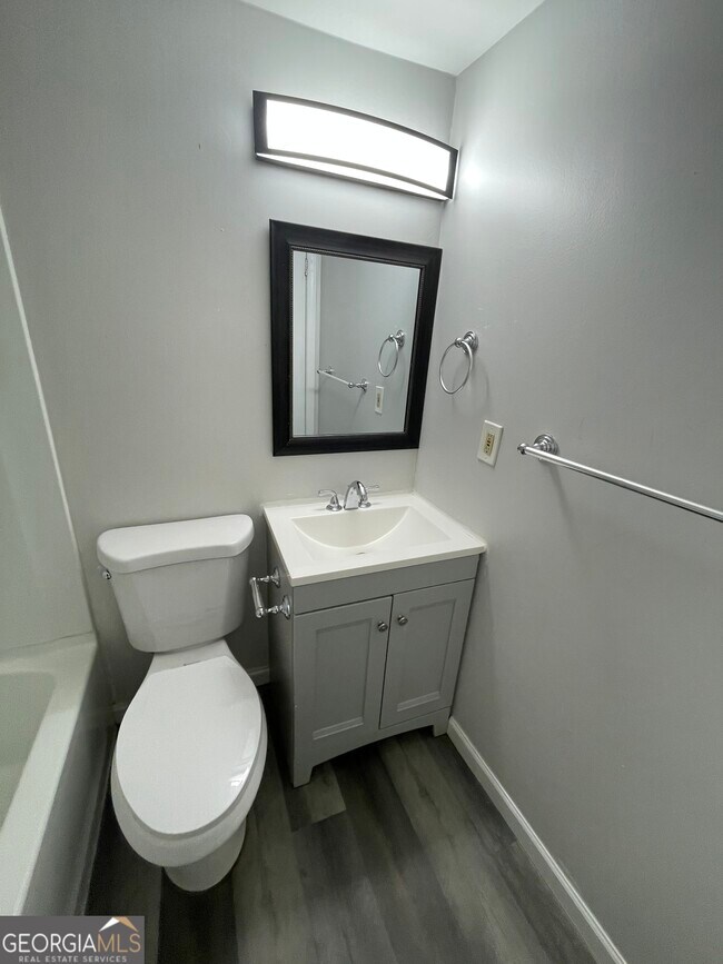 Building Photo - 1088 Riva Ridge Dr NW