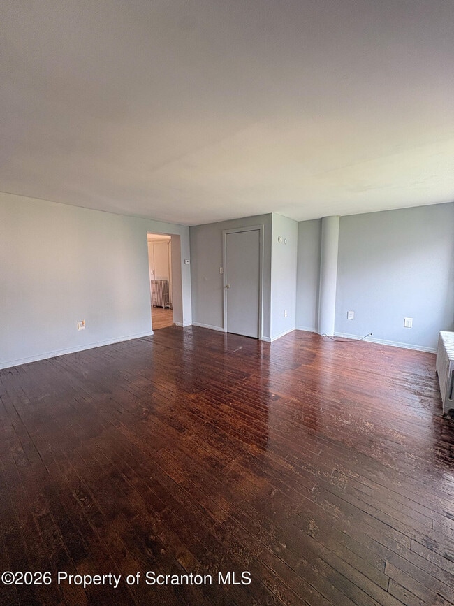 Building Photo - 624 Hemlock St