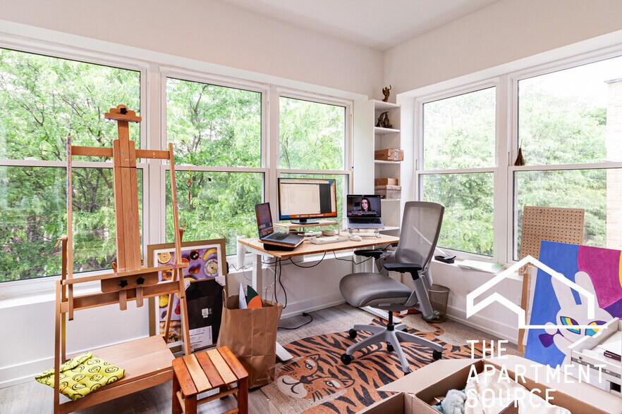 Building Photo - 4939 N Saint Louis Ave