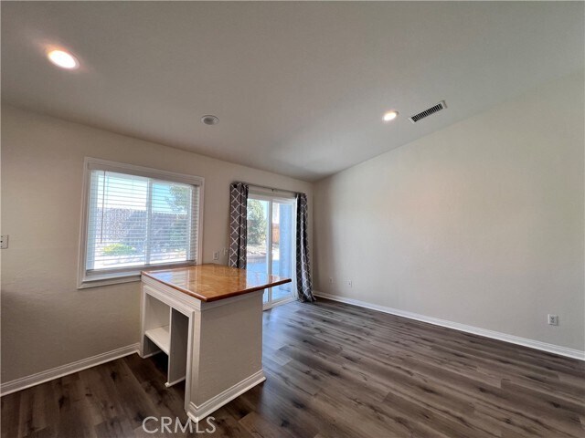 Building Photo - 7191 Parkside Pl
