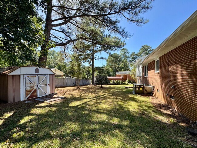 Building Photo - 1089 Torrey Dr