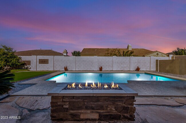 Building Photo - 12374 S 181st Dr