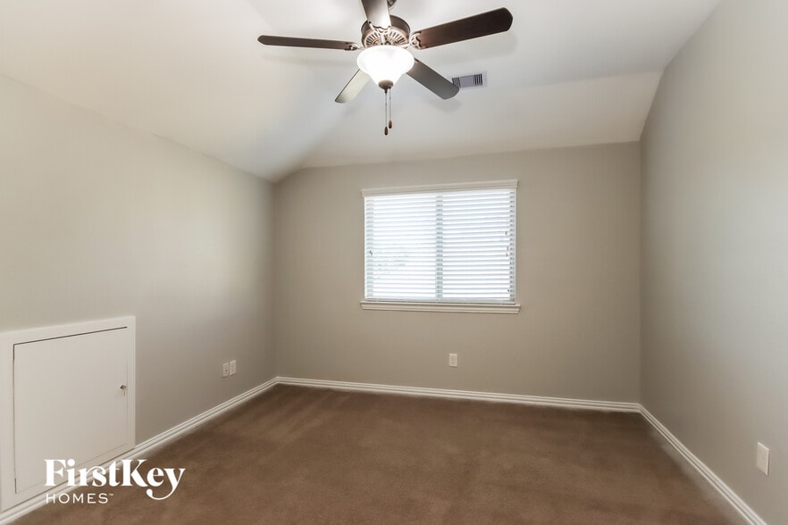 Building Photo - 24107 Newberry Bend Dr