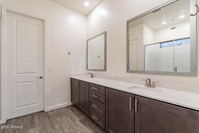 Building Photo - 2811 W Pollack St