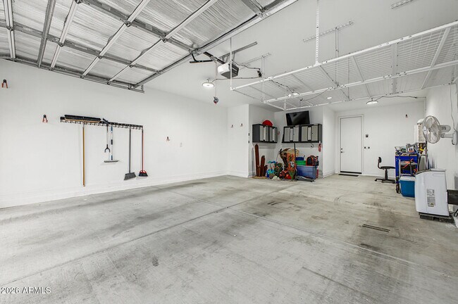 Building Photo - 20398 W Elm Dr