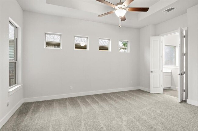 Building Photo - 200 Castlefields St