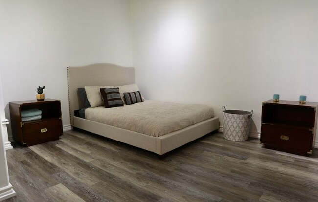 Building Photo - 133 Grand St