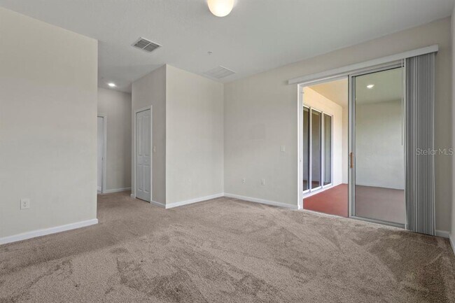 Building Photo - 877 Ocean Course Ave