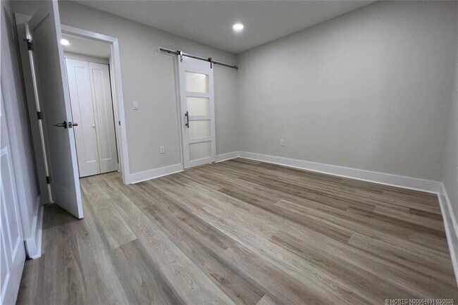 Building Photo - 1950 SW Palm City Rd