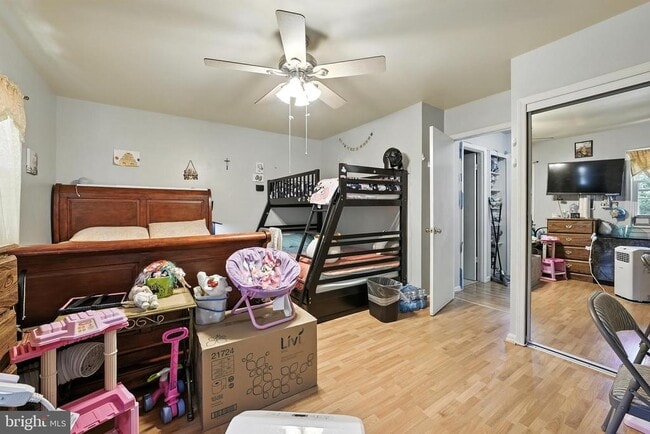 Building Photo - 14727 Bentley Square