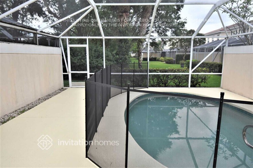 Building Photo - 400 Capistrano Dr