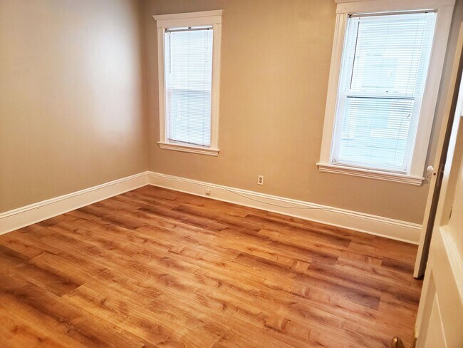 Building Photo - 340 Faneuil St