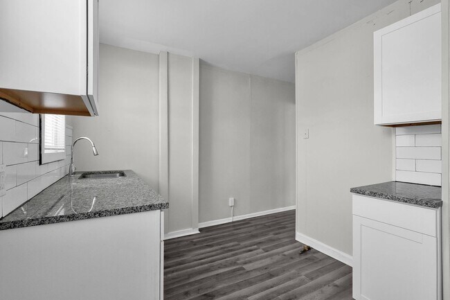 Building Photo - 1576-1578 Arlington Ave