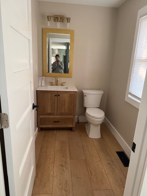 Building Photo - 10640 Penn Dr