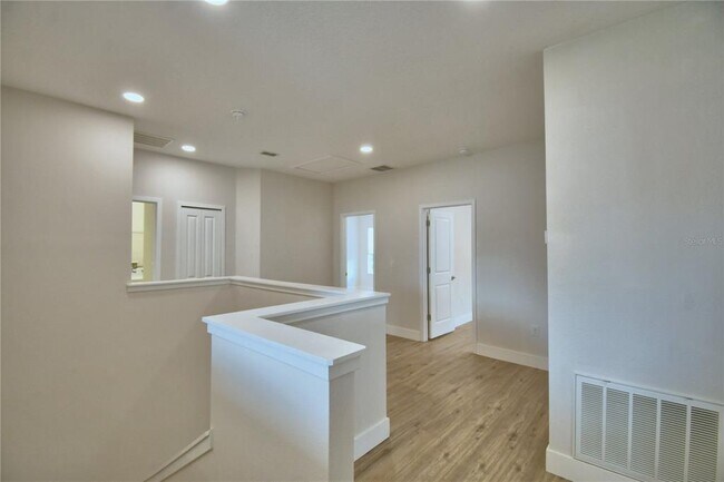 Building Photo - 2673 Calistoga Ave