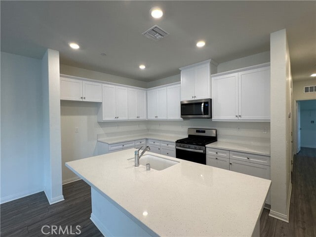 Building Photo - 4011 E Coronado Privado