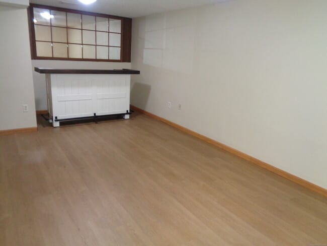 Building Photo - 207 Cottonwood Rd