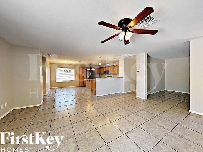 Building Photo - 2050 W Hayden Peak Dr