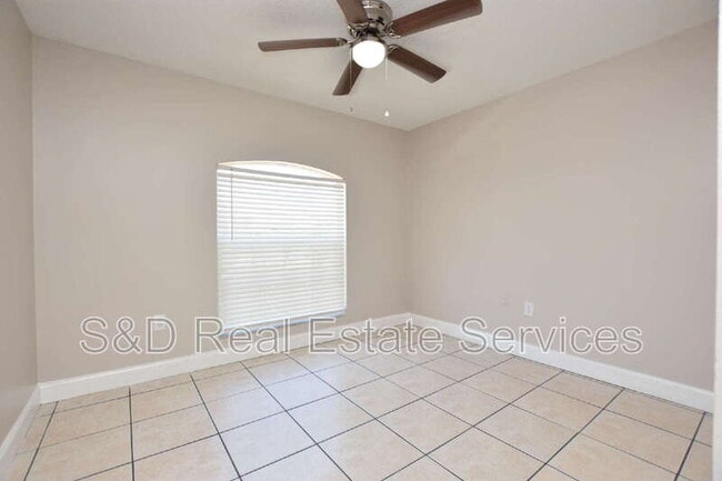 Building Photo - 1723 Pilchard Dr