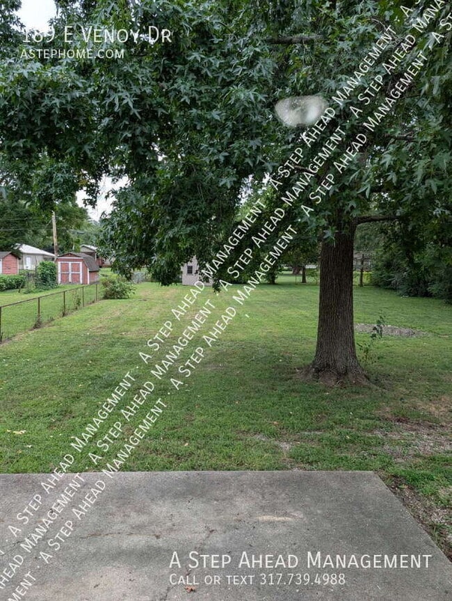 Building Photo - 189 E Venoy Dr