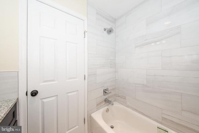 Building Photo - 2104 Whitpain Hills