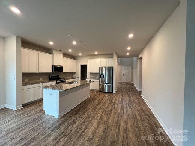Building Photo - 12516 Stoneybrook Station Pkwy