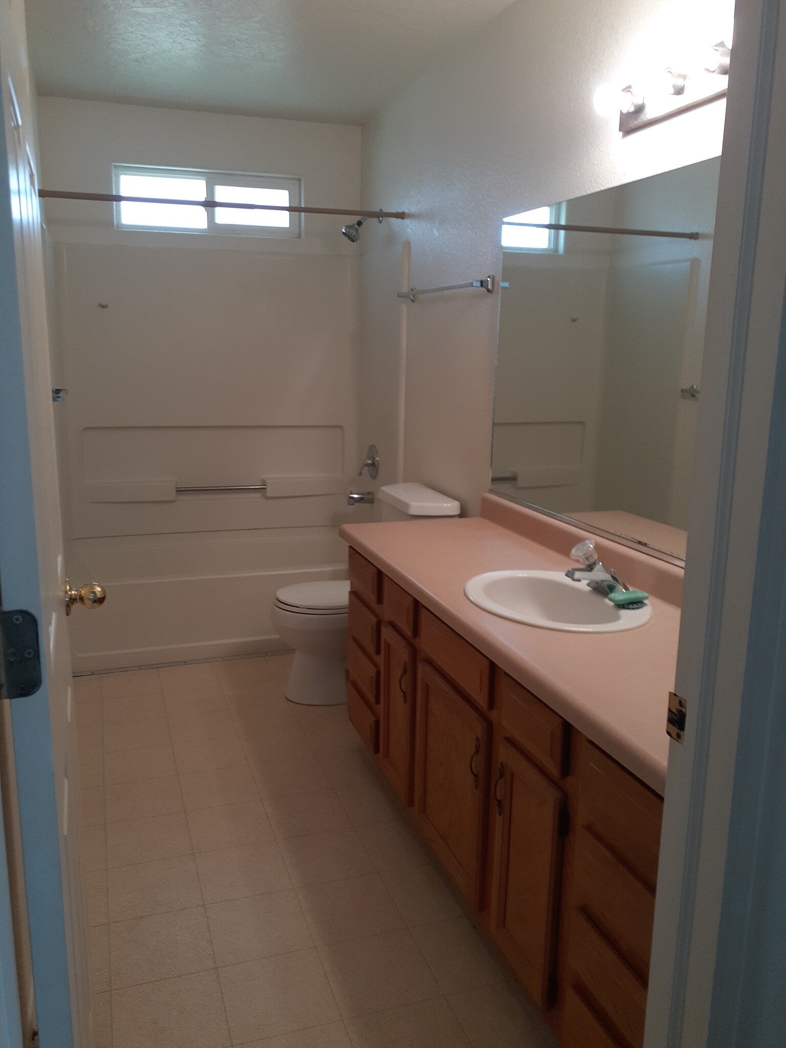 Bathroom on main floor - 4616 N Tumbleweed Dr