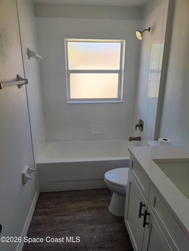 Building Photo - 219 Aladdin St NE