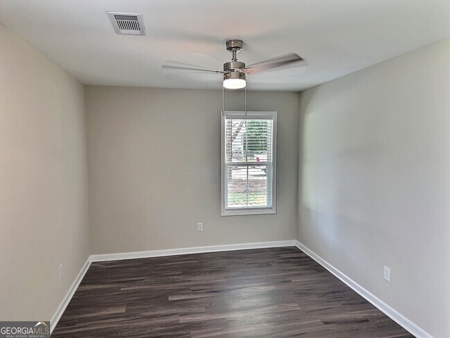Building Photo - 24 Mill Stream Ct