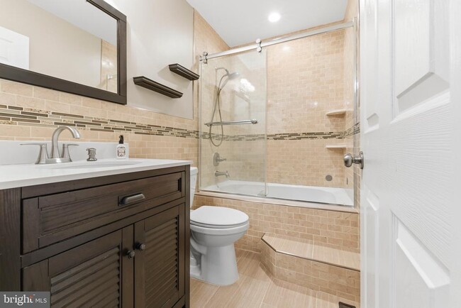 Building Photo - 203 Jonathan Ln