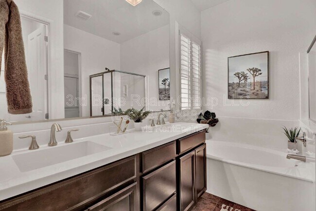 Building Photo - 20465 W Ridge Rd