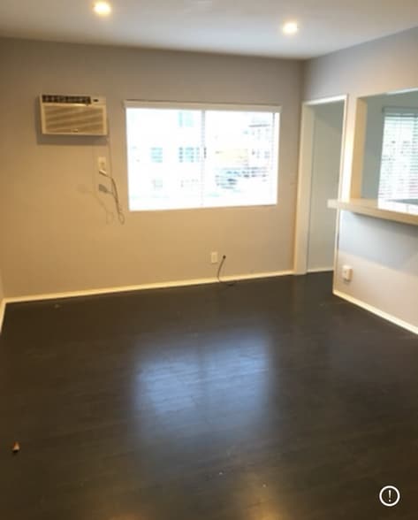 Building Photo - 1810 N Cherokee Ave