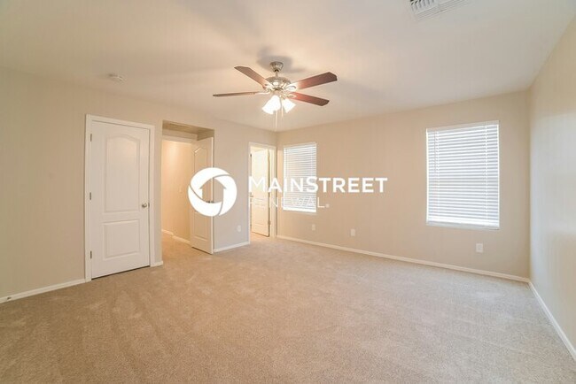 Building Photo - 3 Bedroom Pet-Friendly Home in TOLLESON, AZ with Main Street Renewal