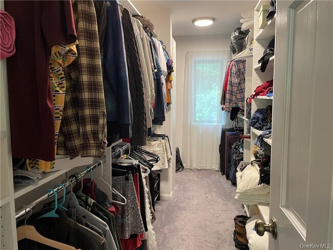 Building Photo - 361 N Greeley Ave