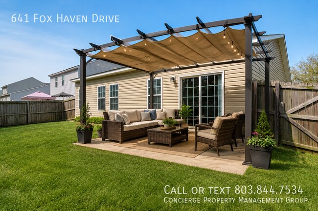 Building Photo - 641 Fox Haven Dr
