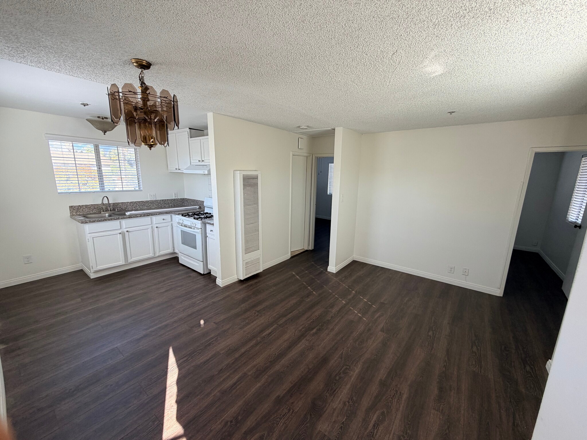 Building Photo - 1806 S 3rd St