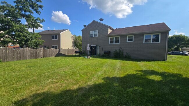Building Photo - 122 Canton Ln