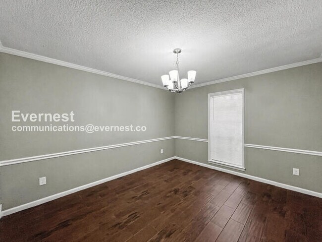 Building Photo - 3 Bed/3 Bath Home with Carport / Pet-Friendly / Available Now!