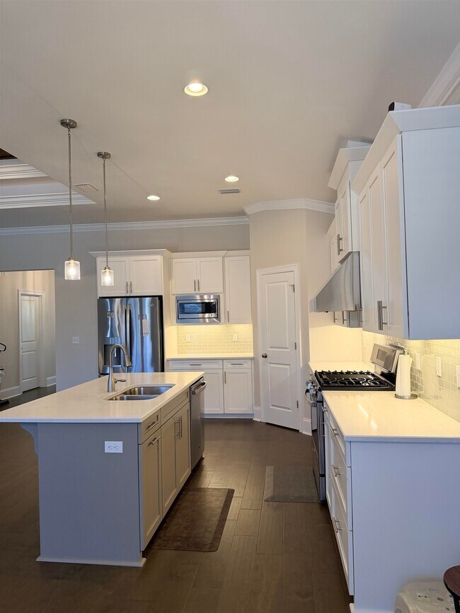 Building Photo - 5742 Vlg Rdg Ln