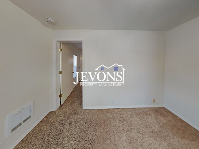 Building Photo - Coming soon! Pet-Friendly 3-Bedroom Home in Naches with Easy Access to Hwy 12