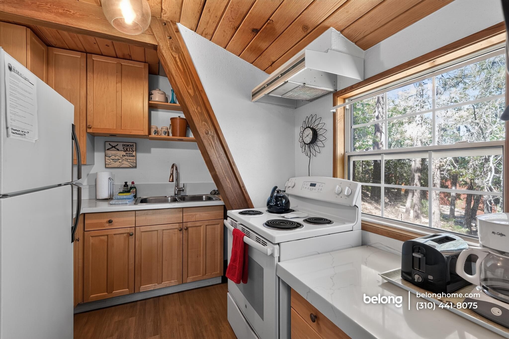 Building Photo - 1295 Balsam Dr