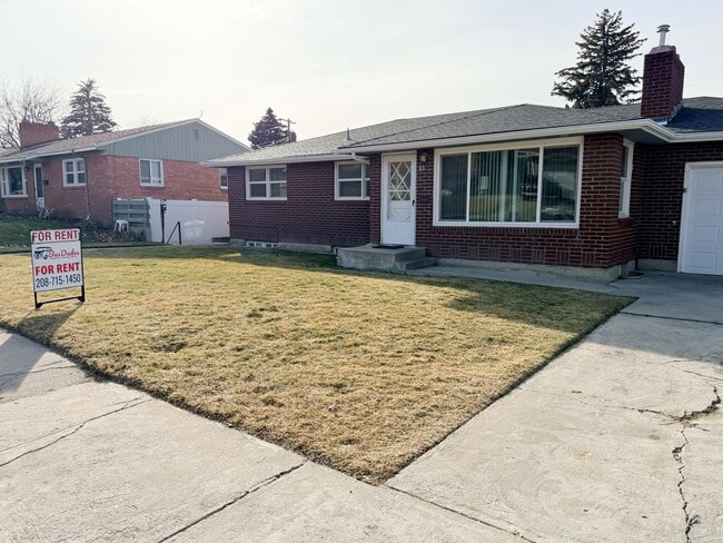 Building Photo - Charming 3 Bed, 1 Bath Home in Pocatello!