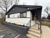 Building Photo - Kirkup Ave