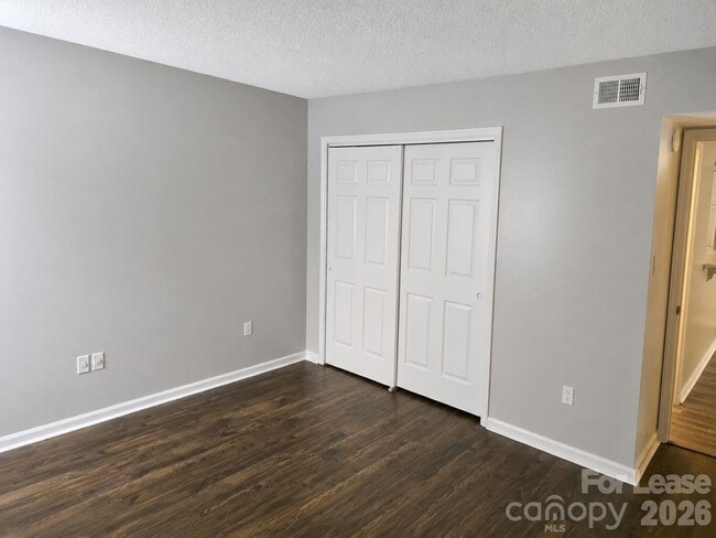 Building Photo - 7223 Winery Ln