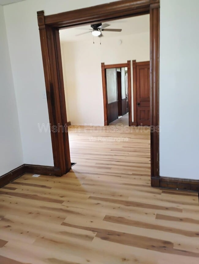 Building Photo - 1016 York St