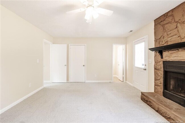 Building Photo - 1113 Oakstone Dr