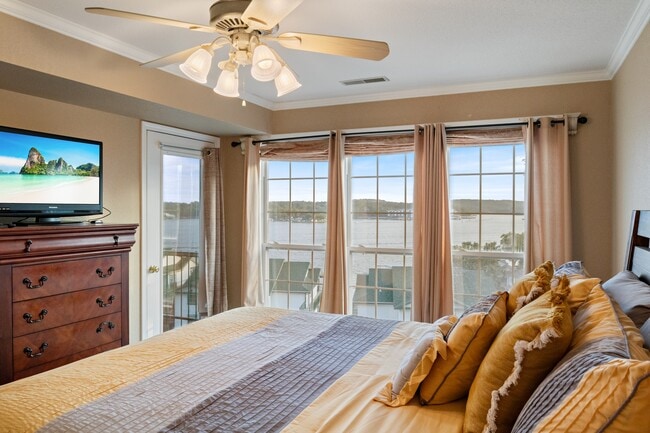 Building Photo - 1407 Harbour Towne Dr